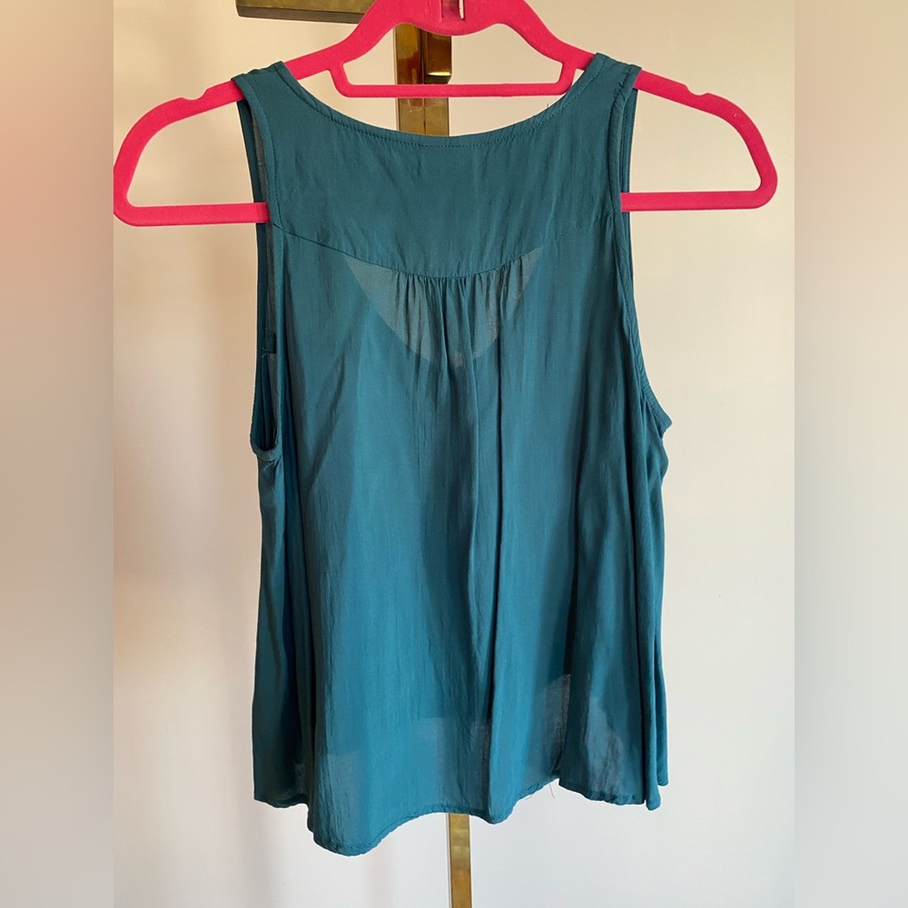 Sparkle & Fade Top - Picture 2 of 3
